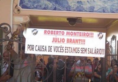 Protesto de funcionários esquenta o clima no Vasco