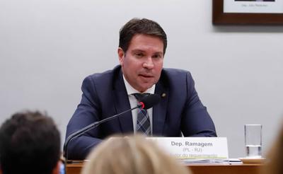 Câmara protocola ação no STF para manter decisão de deputados de suspender processo penal contra Ramagem