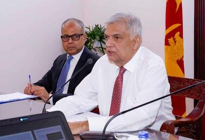 Primeiro-ministro é eleito presidente do Sri Lanka após fuga de líder