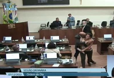 Câmara de Florianópolis aceita denúncia contra vereador acusado de assédio