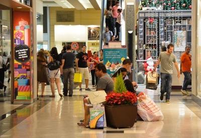 Vendas em shoppings centers cresceram 81,5% em um ano, diz Abrasce