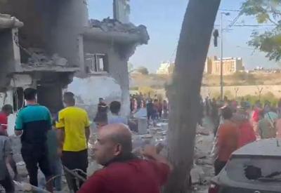 Vídeo: prédio ao lado de casa de brasileiro é bombardeado em Gaza