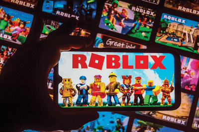 Crianças brasileiras protestam no Roblox contra bloqueio de chat por voz