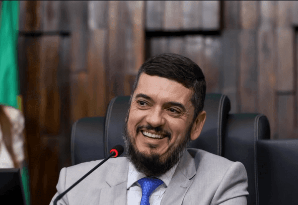 Imagem da notícia: Conversas com presidente da Alerj levam desembargador a prisão