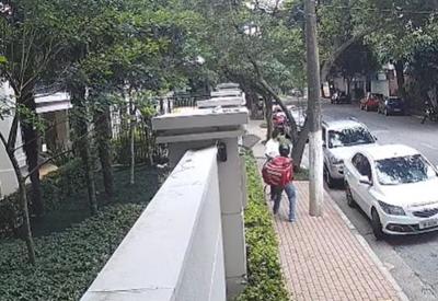 Criminoso rouba celular e mochila de homem na zona sul de São Paulo
