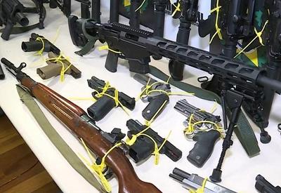 Polícia apreende 55 armas que estavam escondidas ao lado de creche