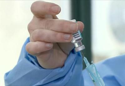Três em cada dez municípios sofrem com falta de vacinas contra a covid