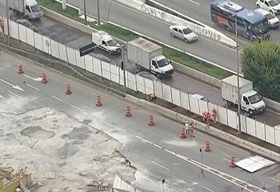SP: pista central da Marginal Tietê é liberada após concretagem