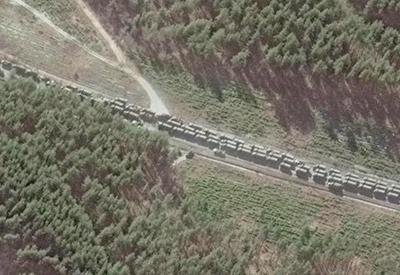 Comboio militar russo de quase 30 km está a caminho de Kiev