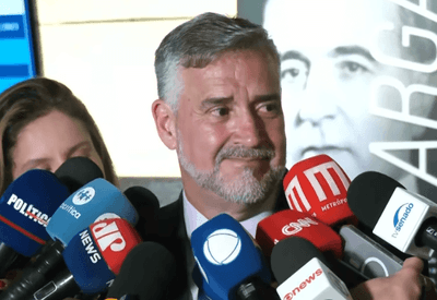 Pimenta diz que Vorcaro é “o coração do esquema” e que há blindagem na CPMI do INSS