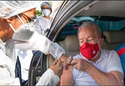 Lula recebe vacina contra o coronavírus