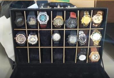 Possíveis vítimas querem identificar relógios de luxo apreendidos em SP