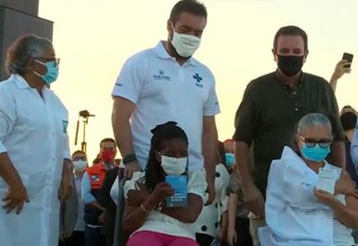 Rio começa campanha de vacinação aos pés do Cristo Redentor
