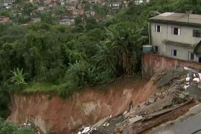 SP: Chuva provoca desabamento de casas na região metropolitana