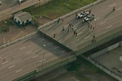 SP: Viga cede e viaduto desaba parcialmente na Marginal Pinheiros