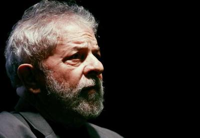 STF mantém Lula preso até análise de suspeição de Moro