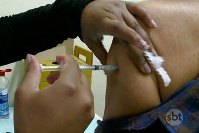 Secretaria de Saúde emite alerta sobre vacinação contra a febre amarela em SP