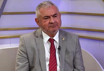 "Vão sair do CCBB e vão para o Mané Garrincha", diz senador sobre transição