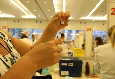 Governo de SP diz que uma pessoa já foi imunizada a cada 3 minutos