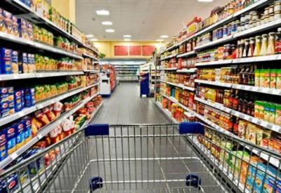 Varejo avança 0,6% em fevereiro, diz IBGE