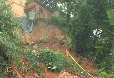 Sobe para 19 número de mortos em temporal na Baixada Santista