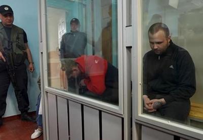 Tribunal condena dois soldados russos à prisão por crimes de guerra