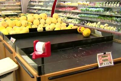 Supermercados ainda sofrem com a falta de legumes e verduras