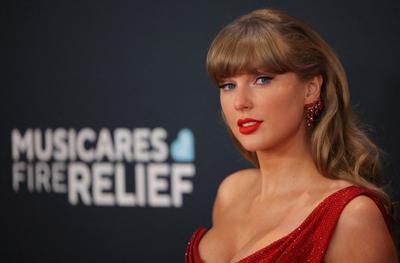 Taylor Swift entra com pedido para proteger voz e imagem de conteúdos falsos gerados por IA
