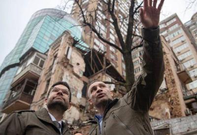 Mais de 70% da capital da Ucrânia permanece sem energia, diz prefeito
