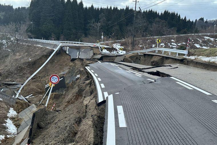 Japão emite alerta de tsunami após terremoto de magnitude 7,6 - SBT News