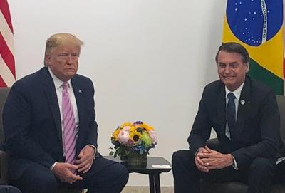 Bolsonaro aposta em convite oficial de Trump para reaver passaporte e ir à posse nos EUA