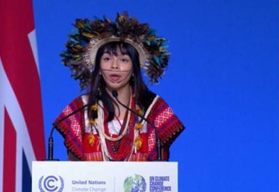 Indígena brasileira pede urgência na COP26: "Terra está falando"