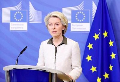 União Europeia suspende canais russos por disseminação de notícias falsas