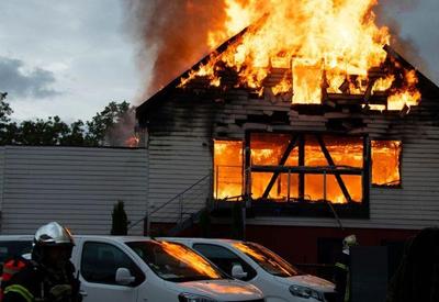 Incêndio em centro de férias deixa nove mortos na França