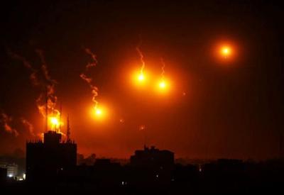 Brasil Agora: Israel diz ter acertado túneis do Hamas; guerra tem quase 10 mil mortos