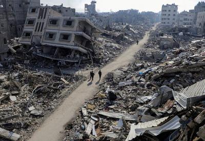 Ataques israelenses à Gaza continuam apesar de decisão do Conselho de Segurança