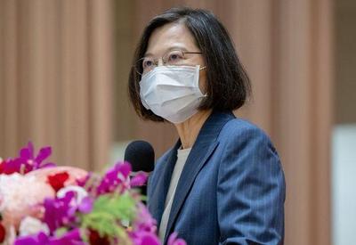 Taiwan recebe governador norte-americano em meio à tensão com China