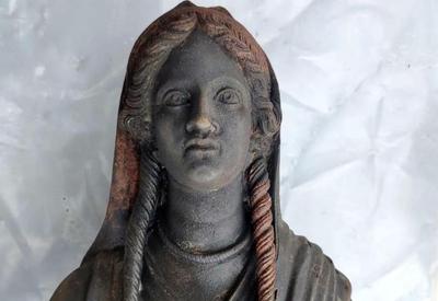 Estátuas de bronze de 2000 anos são descobertas na Itália