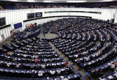 Parlamento Europeu apoia classificar gás e energia nuclear como "verdes"