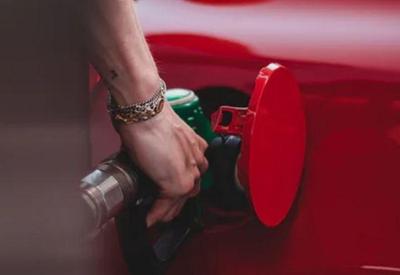 Em dólar, preço da gasolina do Brasil está na média mundial