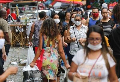 Governo de Pernambuco libera uso de máscaras em locais abertos