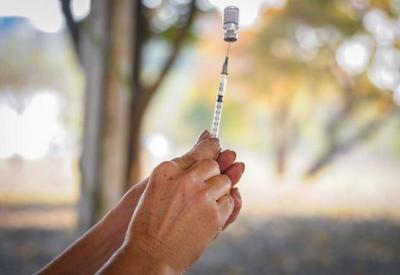 Mapa da vacinação: 70 milhões receberam duas doses ou dose única