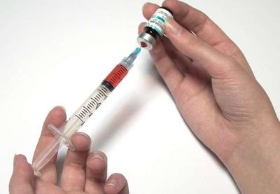 Vacina de Oxford não terá preferência no SUS, diz ministério da Saúde