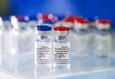 Vacina russa contra Covid-19 é liberada para a população