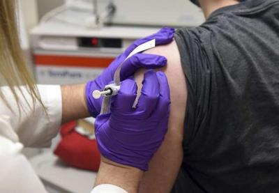 Vacinação contra a Covid-19 pode começar em janeiro de 2021, diz João Doria