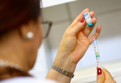 Campanha de vacinação contra influenza alcança 44% de brasileiros