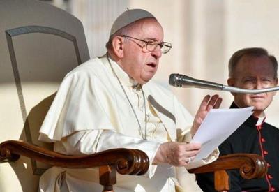 Papa lamenta ataques na Ucrânia e pede que países evitem escalada