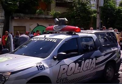 Viatura da polícia que levava três presos é alvo de atentado em Manaus