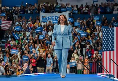 Kamala Harris é confirmada por democratas como candidata à Casa Branca