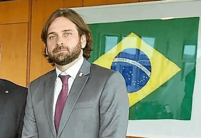 Ex-assessor de Bolsonaro será ponte entre campanhas de Flávio e Tarcísio